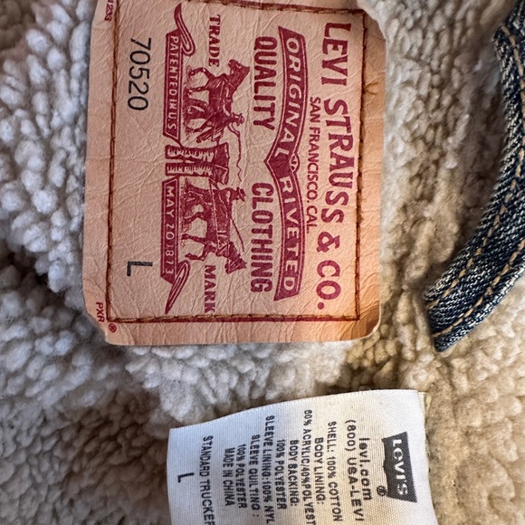 Levi's Cream Sherpa Lined Jacket - Picture 2 of 7
